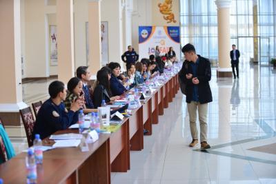 Государственные служащие Министерства оборонной и аэрокосмической промышленности Республики Казахстан приняли участие в ежегодной ярмарке вакансий «Bolashak Job Fair 2017»